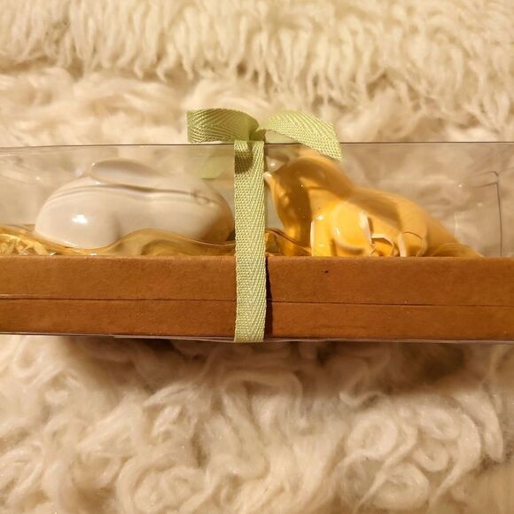 Hallmark sat and pepper shakers NWT VINTAGE - Picture 3 of 4